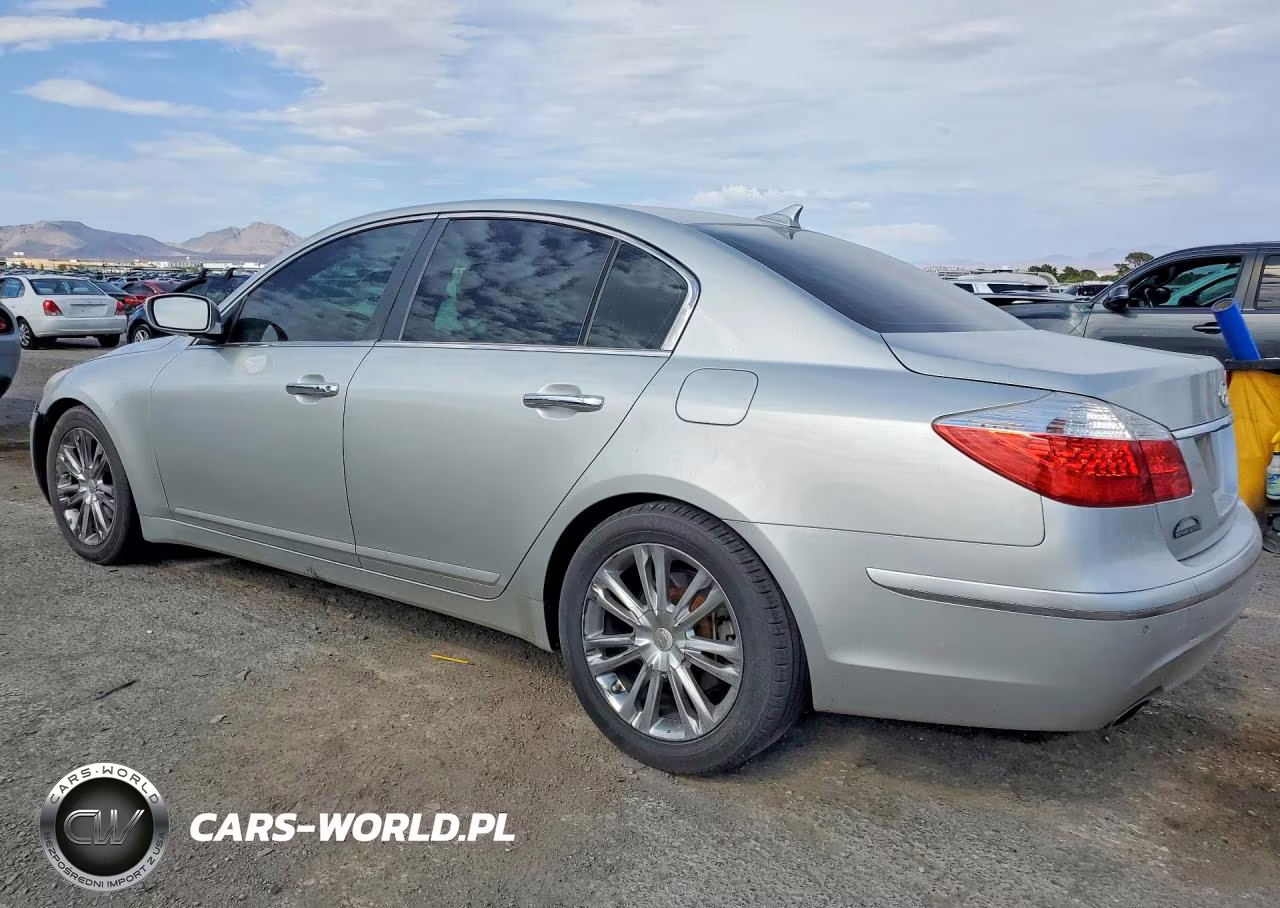 2011 Hyundai Genesis 3.8L VIN:KMHGC4DE6BU122369 - 2