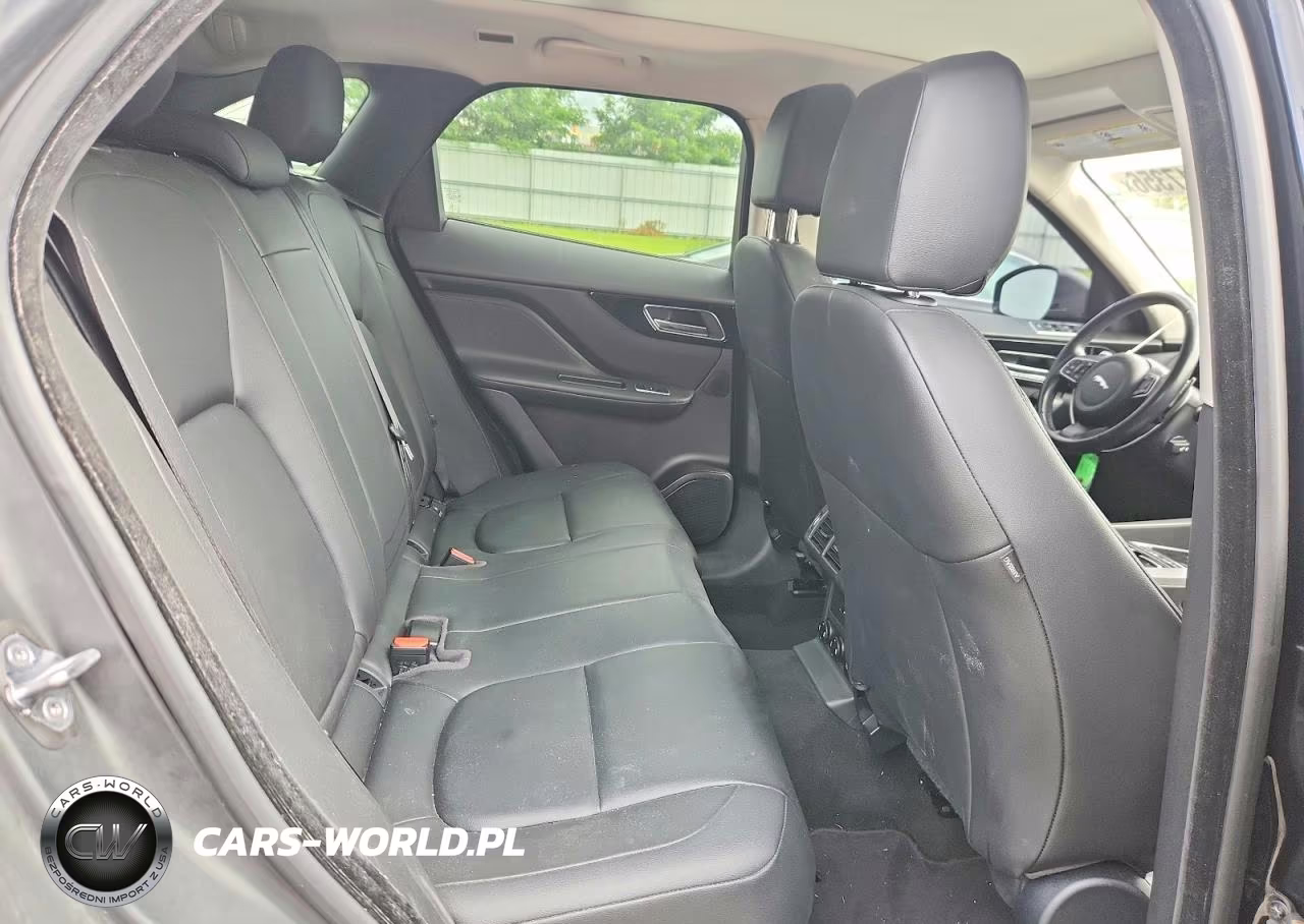 2018 Jaguar F-Pace Premium VIN:SADCJ2GX1JA237699 - 10