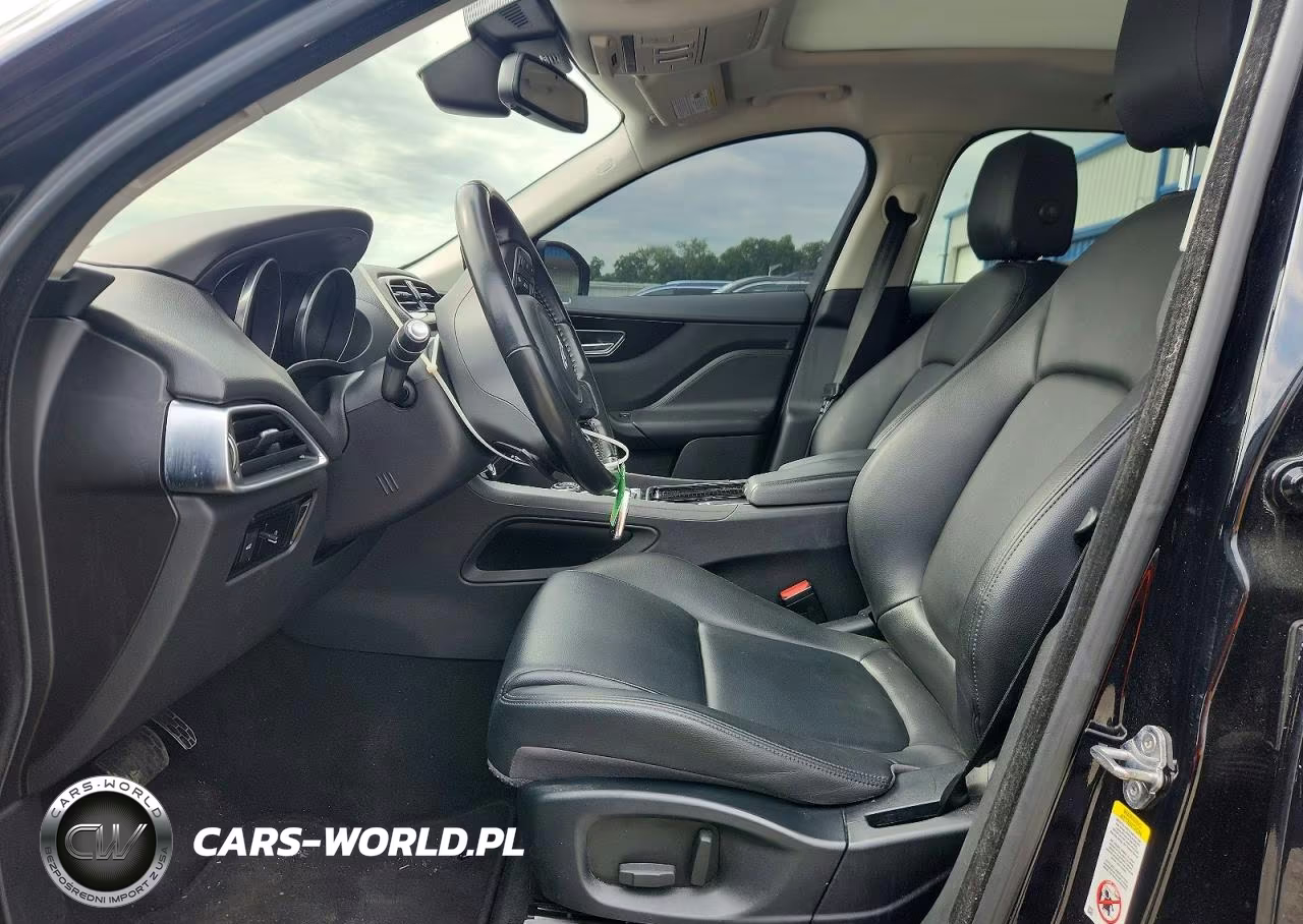 2018 Jaguar F-Pace Premium VIN:SADCJ2GX1JA237699 - 7