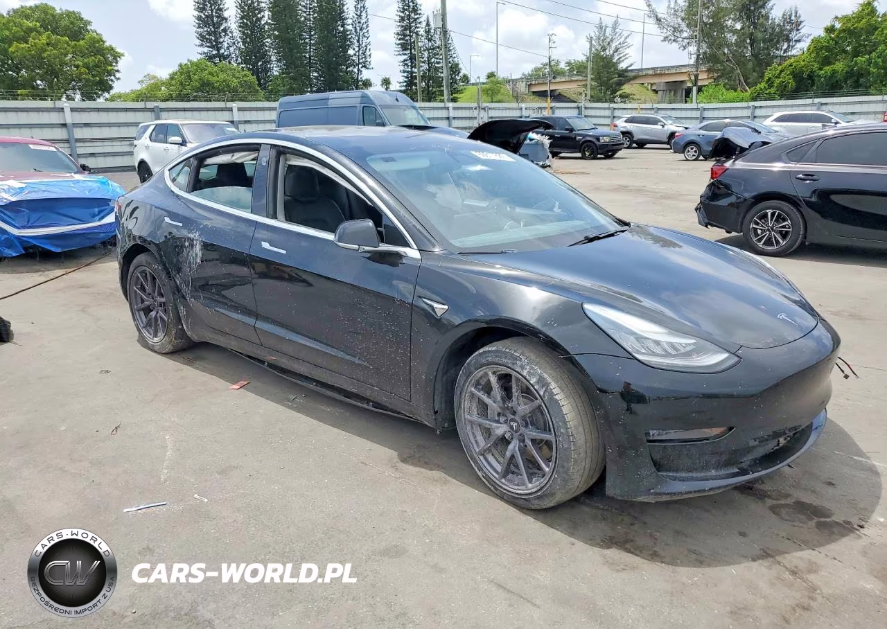 2020 Tesla Model 3 VIN:5YJ3E1EA3LF657550 - 4