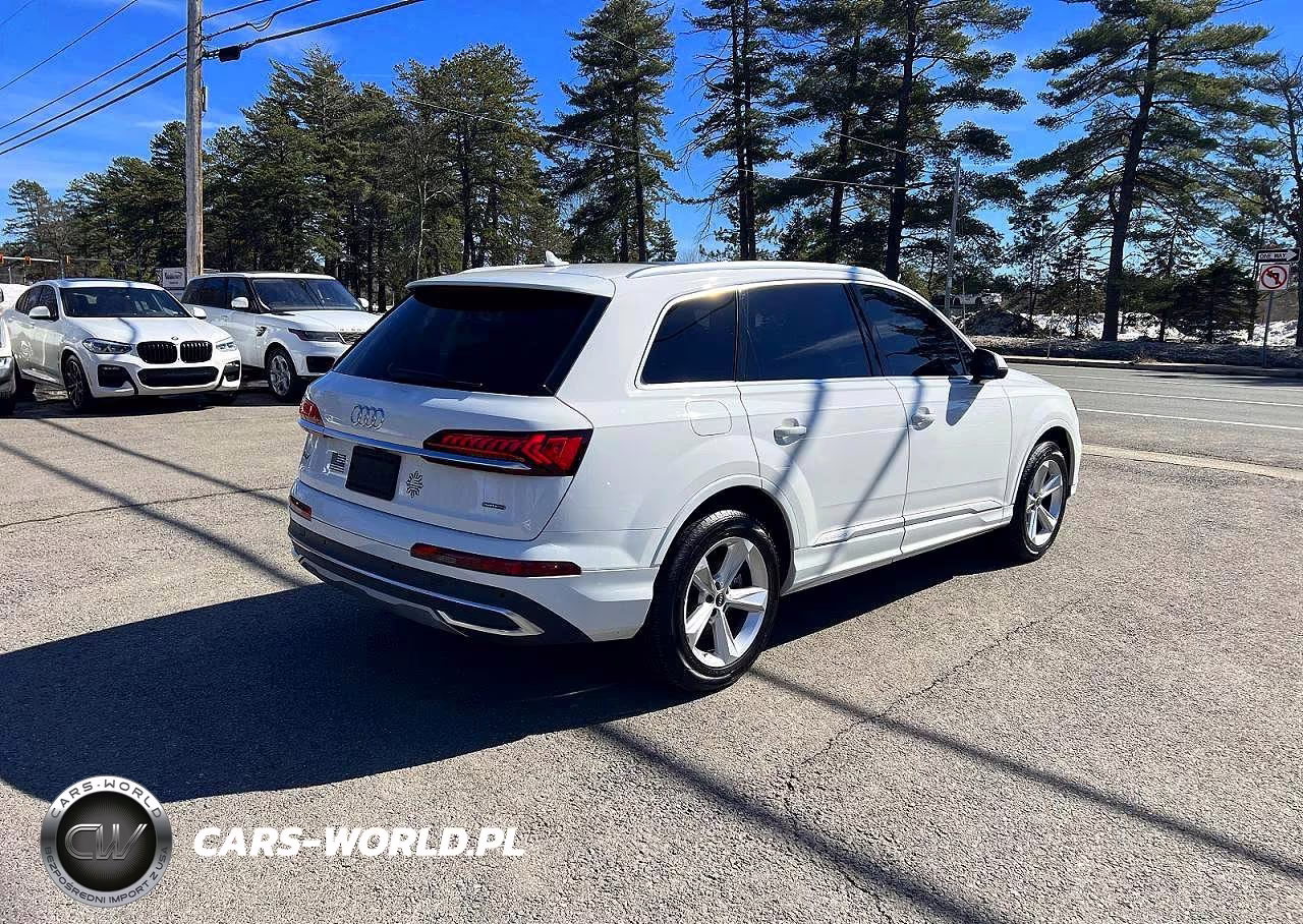 2023 Audi Q7 Premium VIN:WA1ACBF70PD010097 - 4