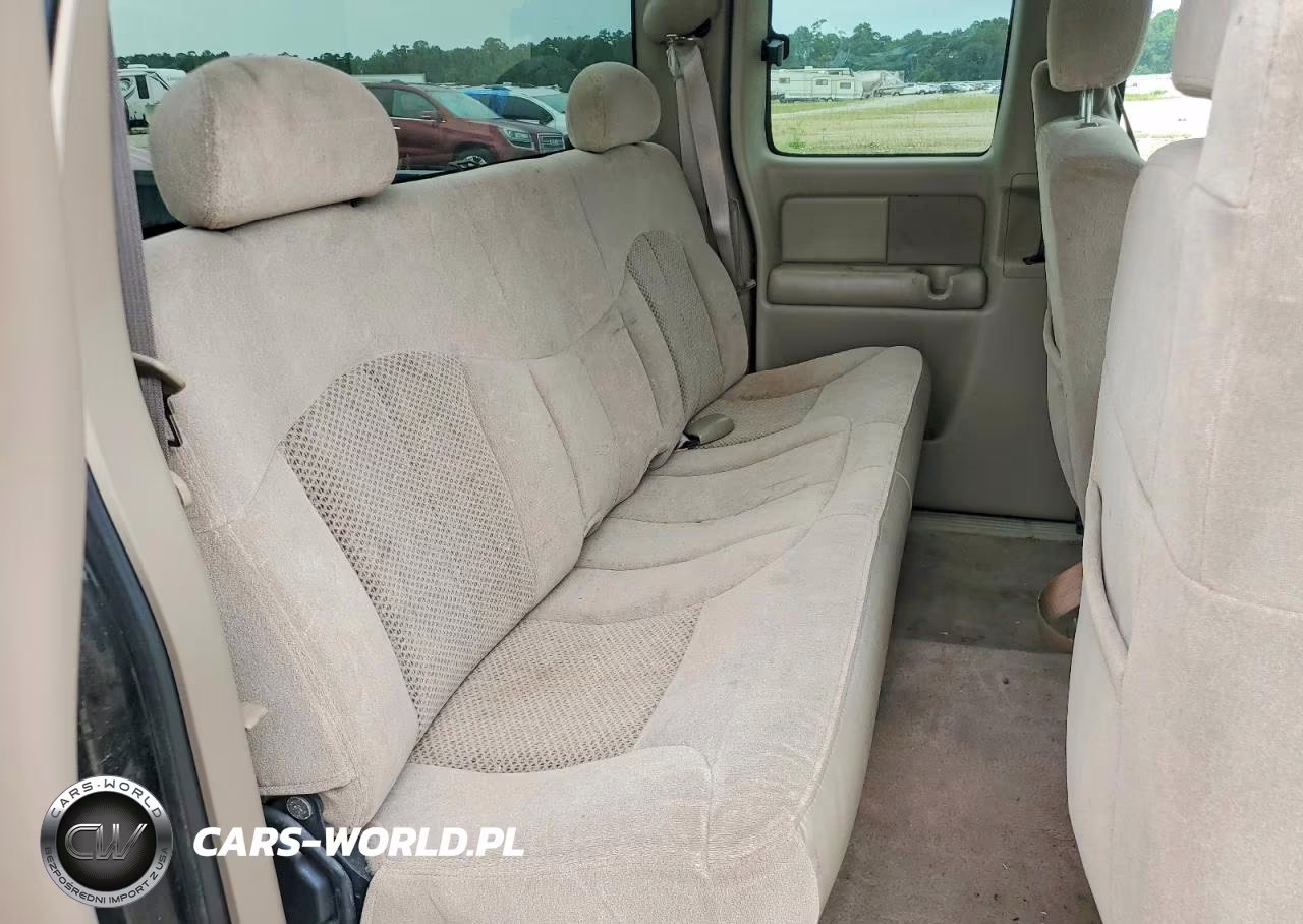 2002 Chevrolet Silverado C1500 VIN:2GCEC19W421425349 - 10