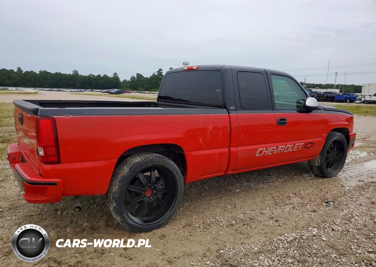 2002 Chevrolet Silverado C1500 VIN:2GCEC19W421425349 - 3