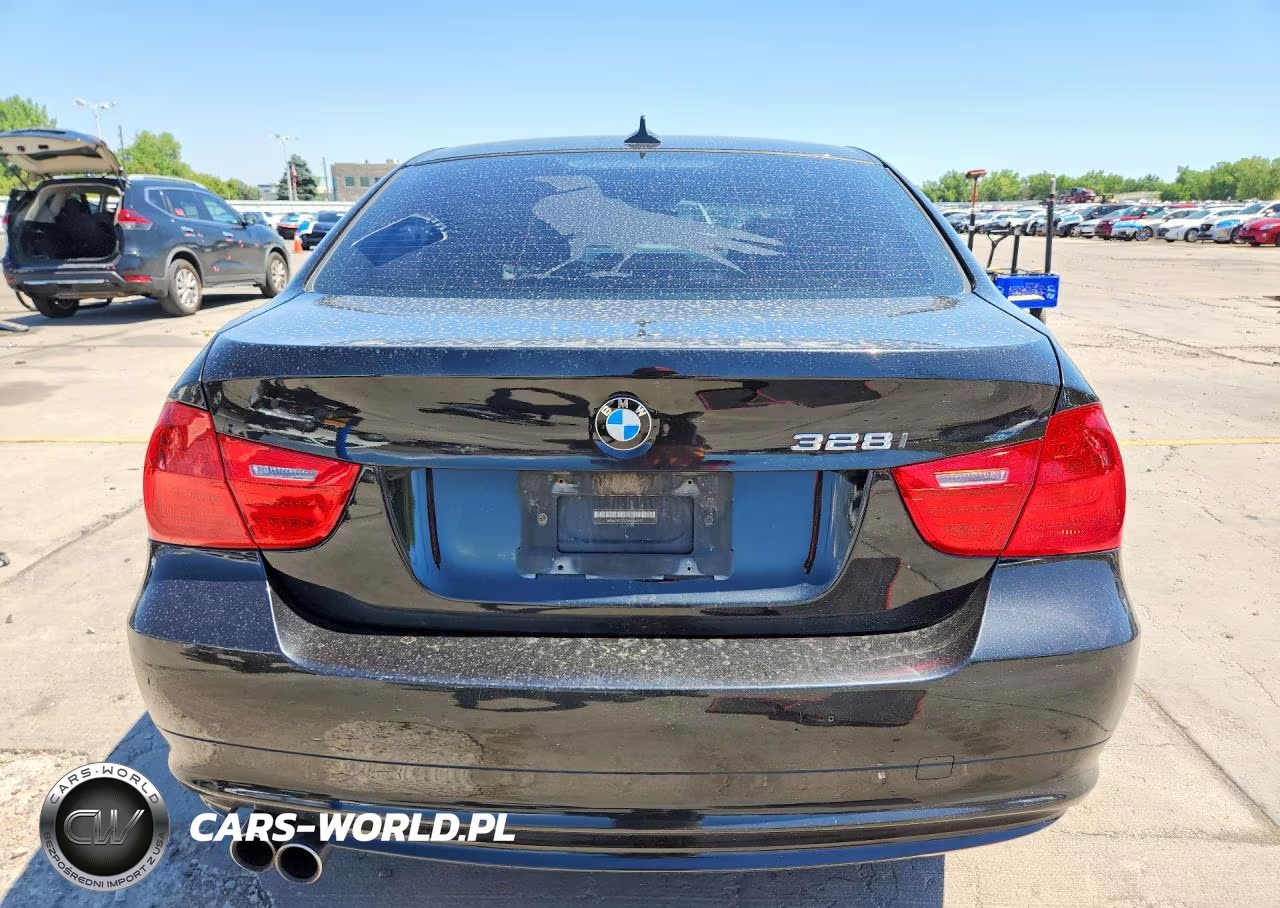 2011 BMW 328 Xi VIN:WBAPK7G57BNN69997 - 6