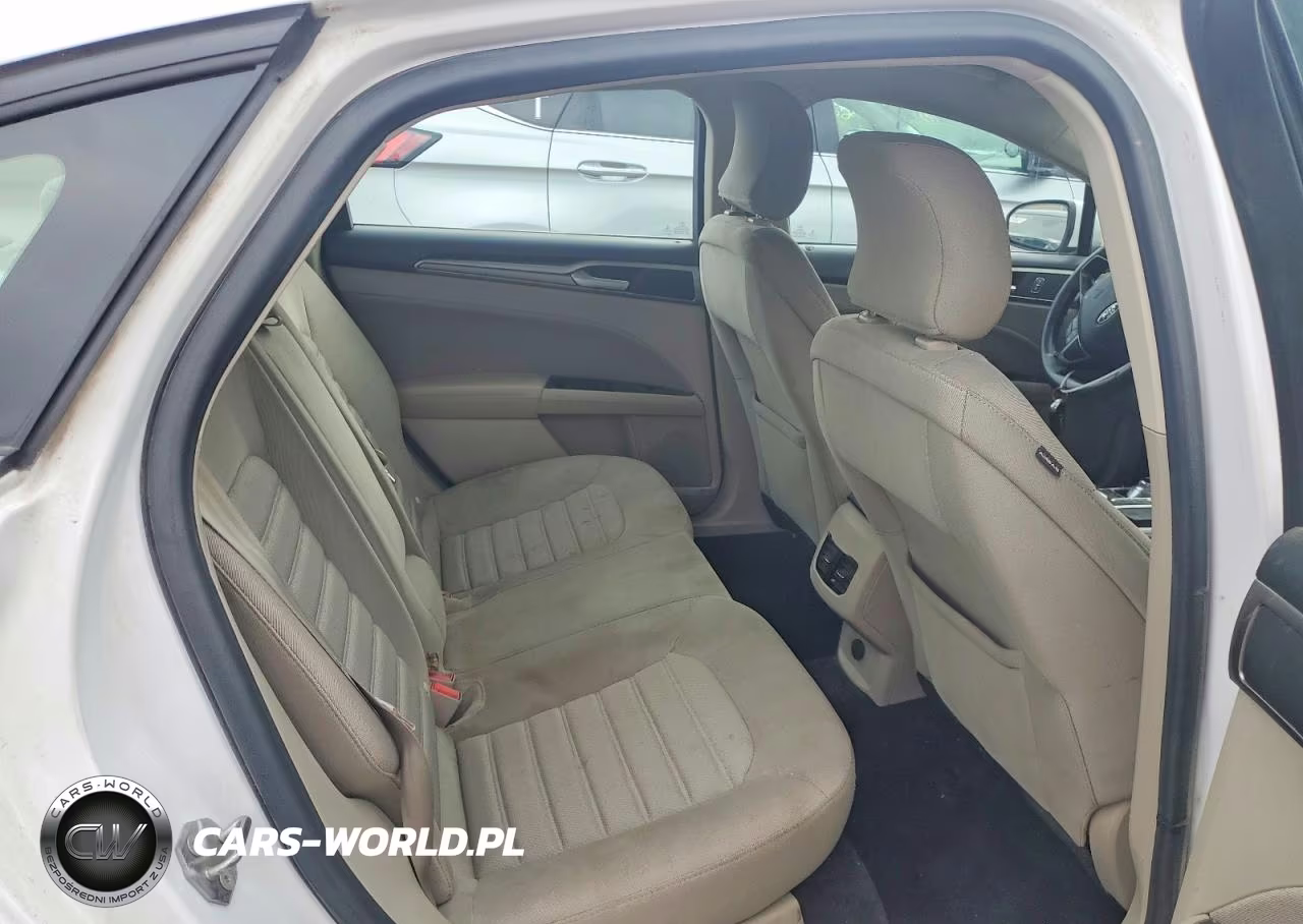 2019 Ford Fusion Se VIN:3FA6P0LU2KR188047 - 10