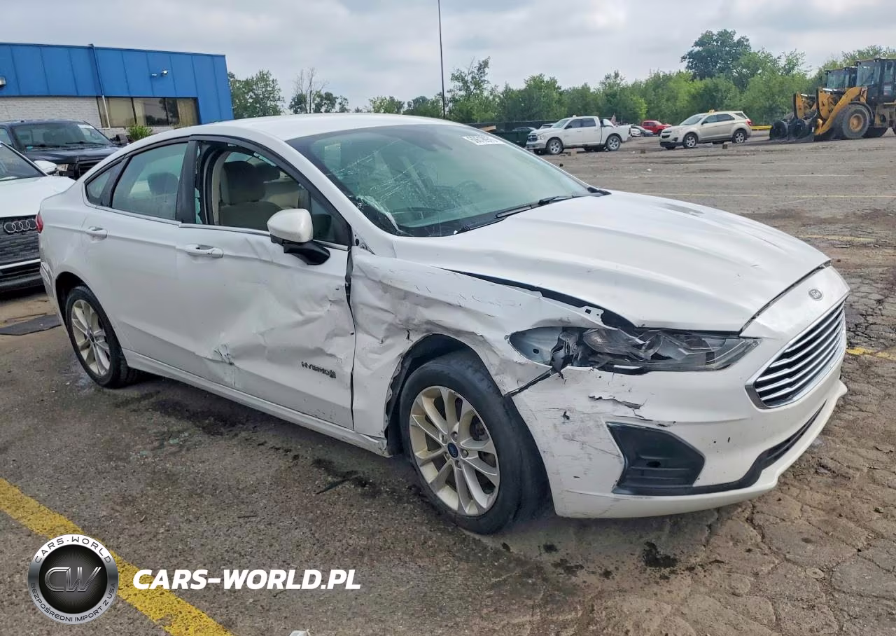 2019 Ford Fusion Se VIN:3FA6P0LU2KR188047 - 4