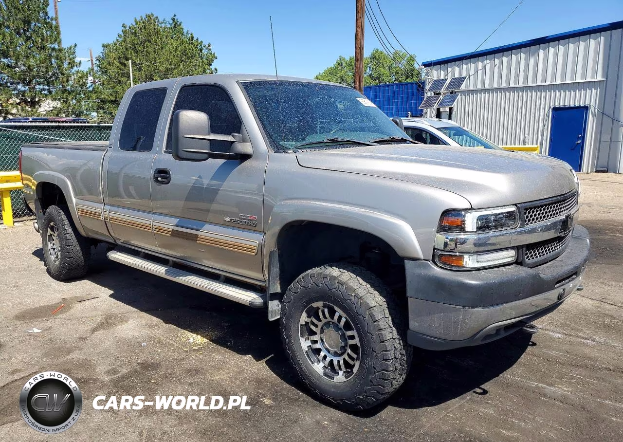 2001 Chevrolet Silverado K2500 Heavy Duty VIN:1GCHK29161E339581 - 4