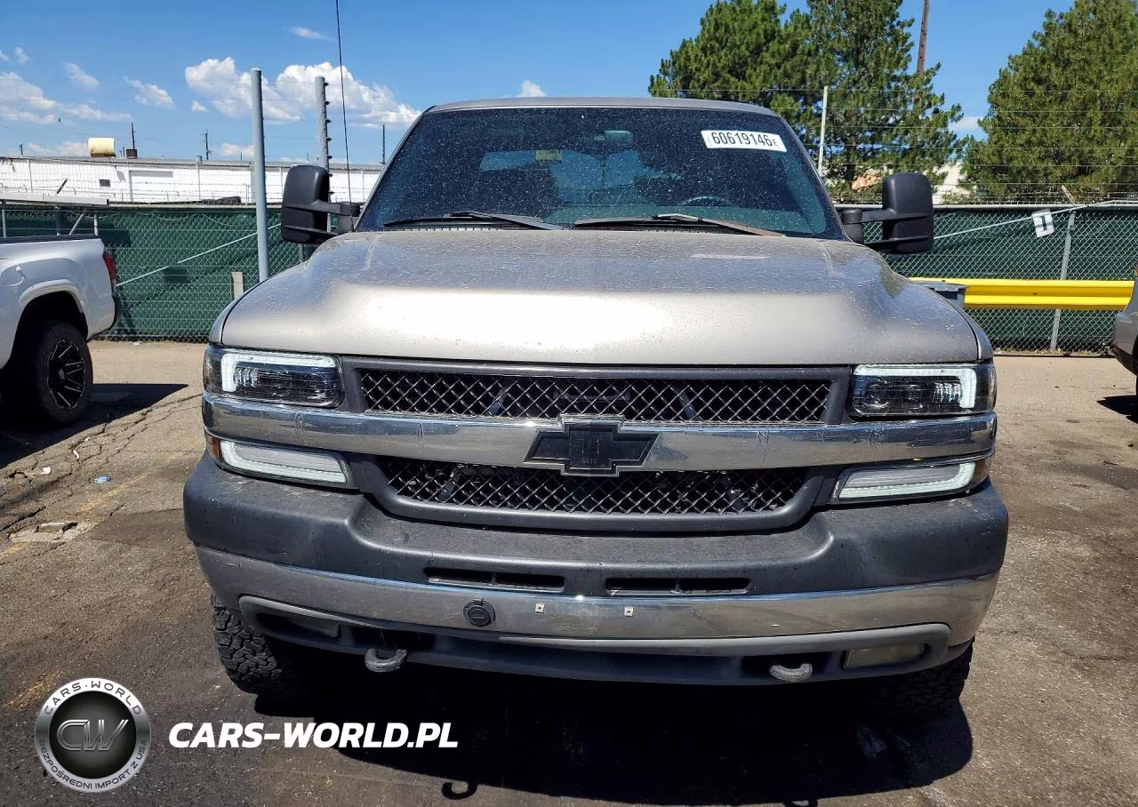 2001 Chevrolet Silverado K2500 Heavy Duty VIN:1GCHK29161E339581 - 5