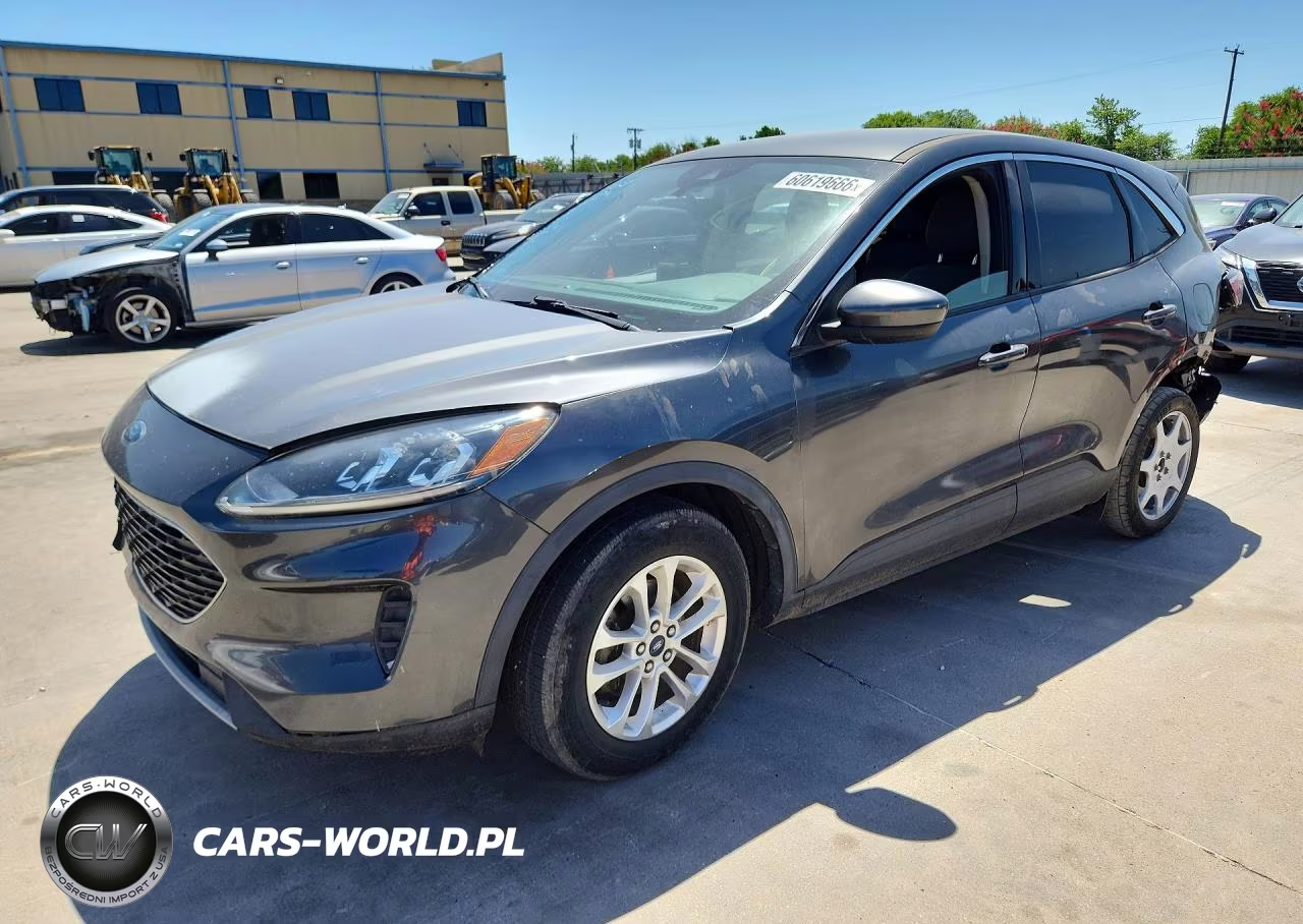2020 Ford Escape Se
