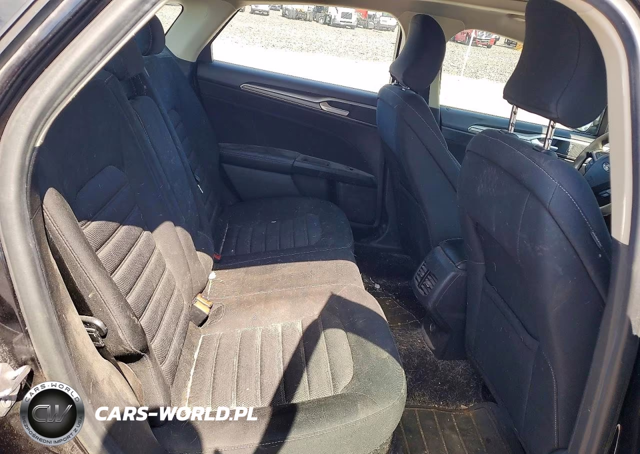 2019 Ford Fusion Se VIN:3FA6P0LU4KR109803 - 10