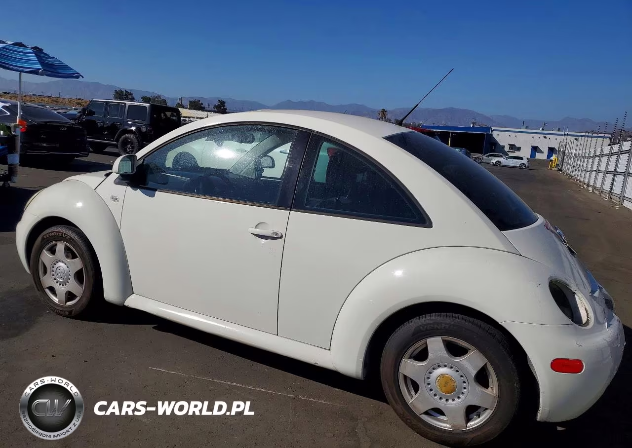 2000 Volkswagen New Beetle Gl VIN:3VWBA21C0YM468018 - 2