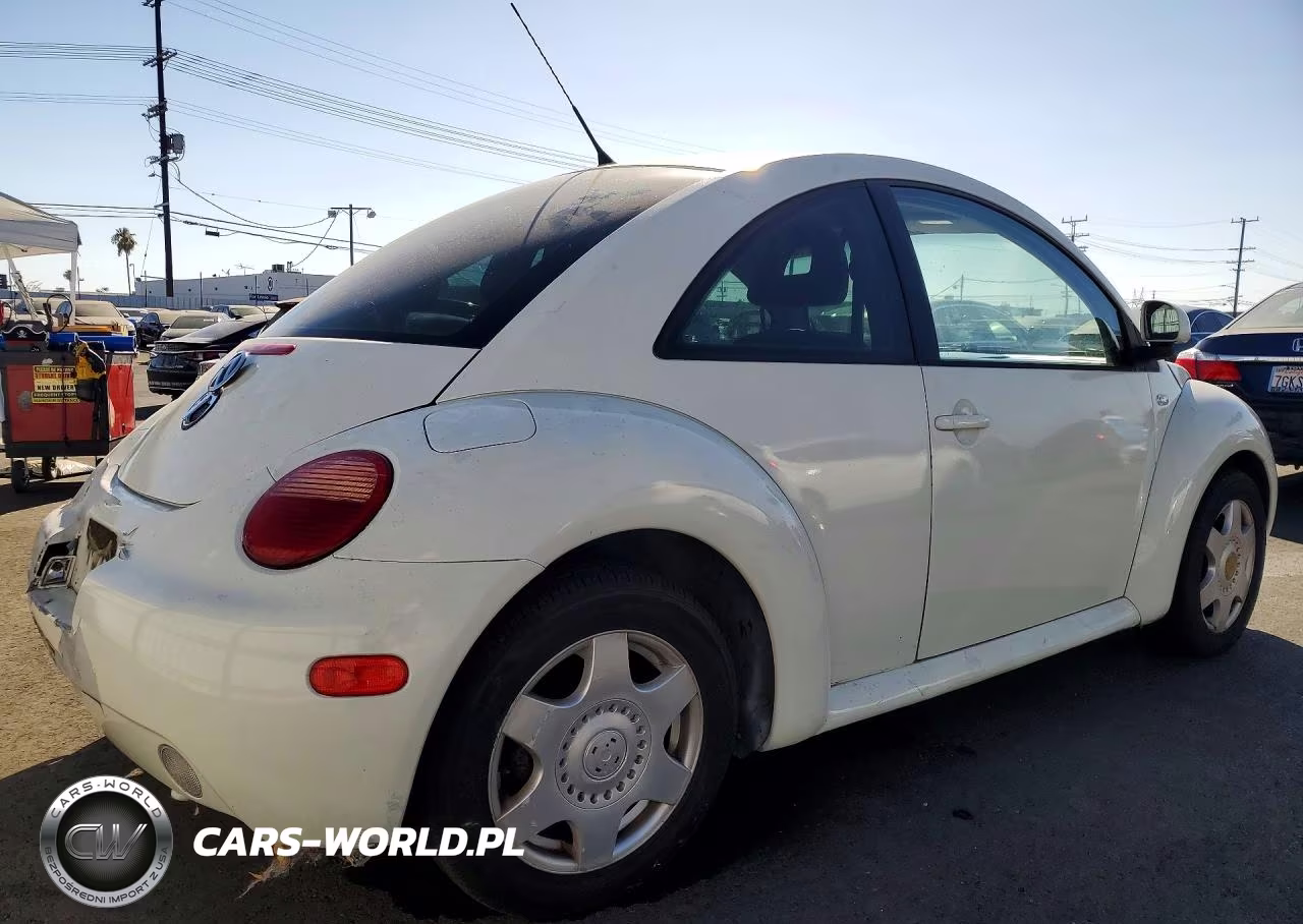2000 Volkswagen New Beetle Gl VIN:3VWBA21C0YM468018 - 3