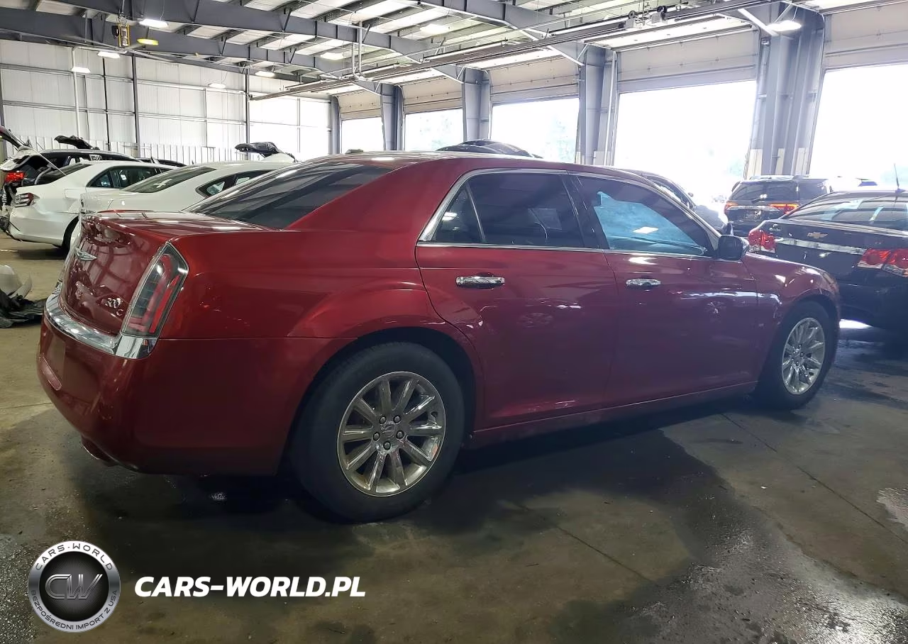 2014 Chrysler 300C VIN:2C3CCAET5EH171850 - 3