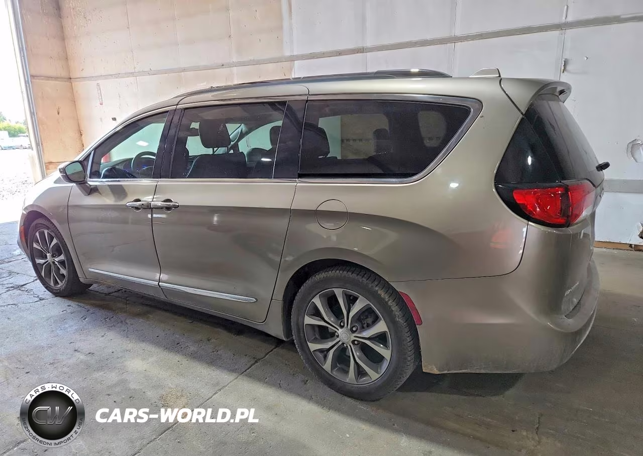 2017 Chrysler Pacifica Limited VIN:2C4RC1GG4HR638079 - 2