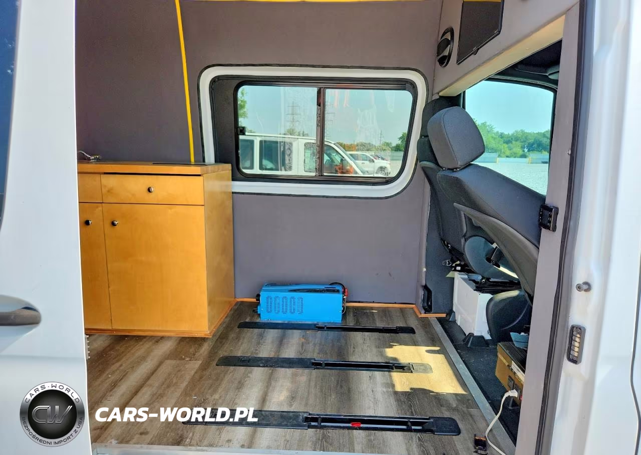 2019 Mercedes-Benz Sprinter 2500-3500 VIN:WD4PF1CD9KP186218 - 10