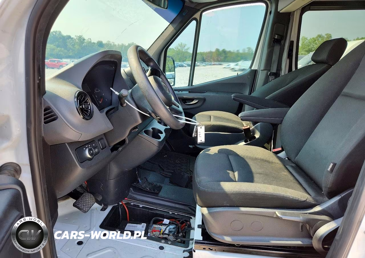 2019 Mercedes-Benz Sprinter 2500-3500 VIN:WD4PF1CD9KP186218 - 7