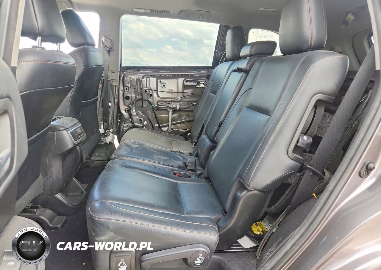 2018 Toyota Highlander Hybrid Xle VIN:5TDJGRFH3JS048477 - 10