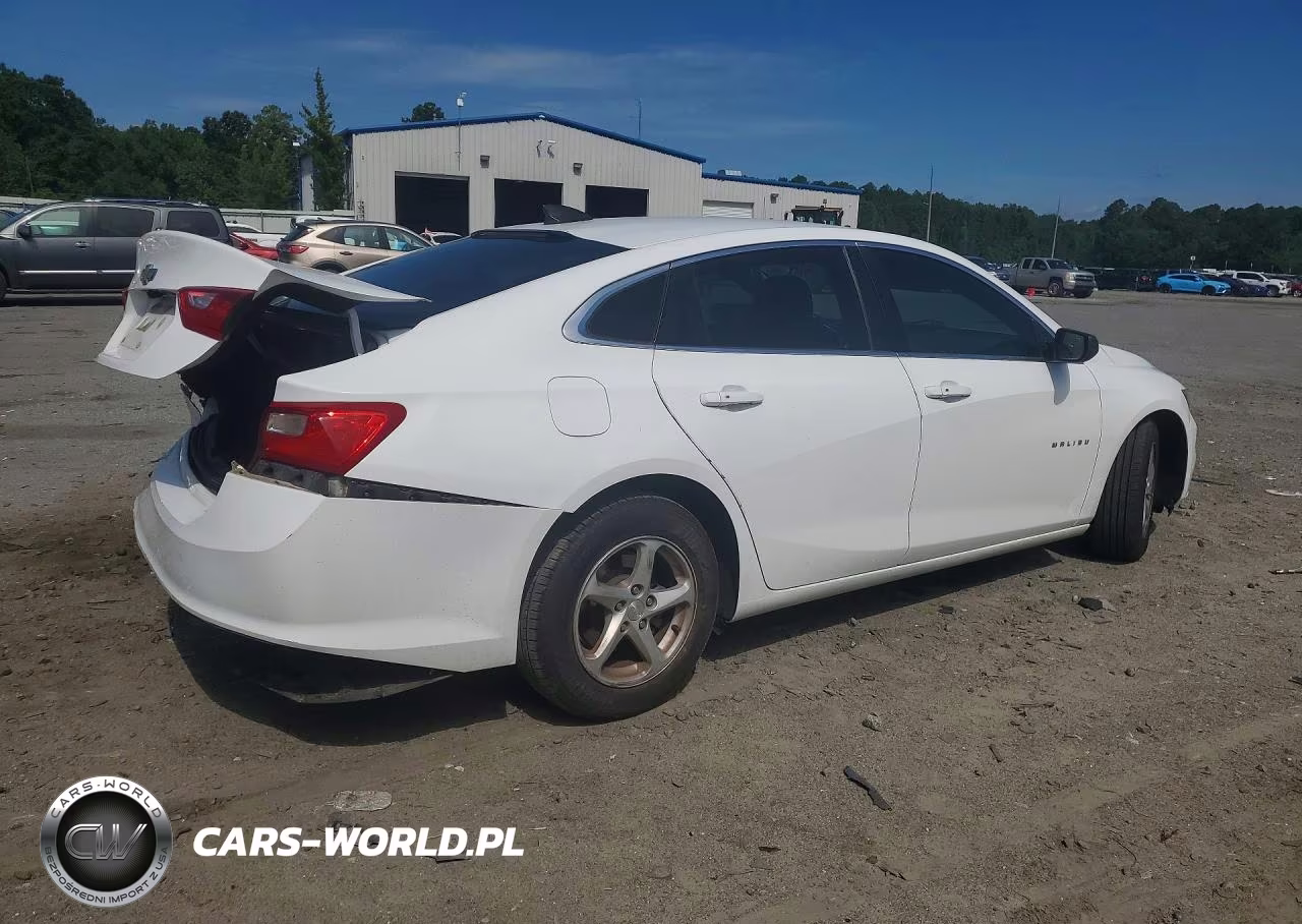 2018 Chevrolet Malibu Ls VIN:1G1ZB5ST0JF121057 - 3