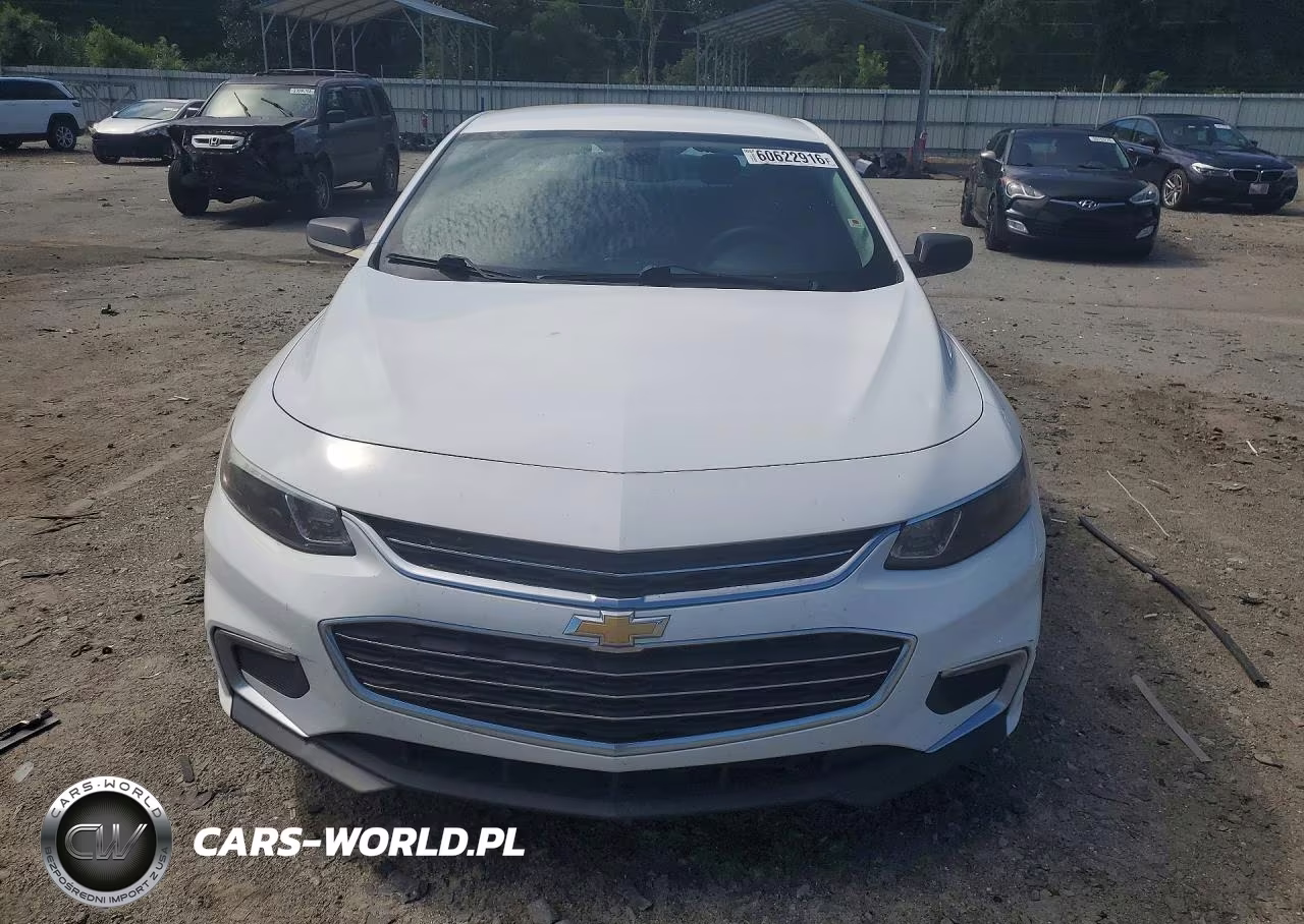 2018 Chevrolet Malibu Ls VIN:1G1ZB5ST0JF121057 - 5