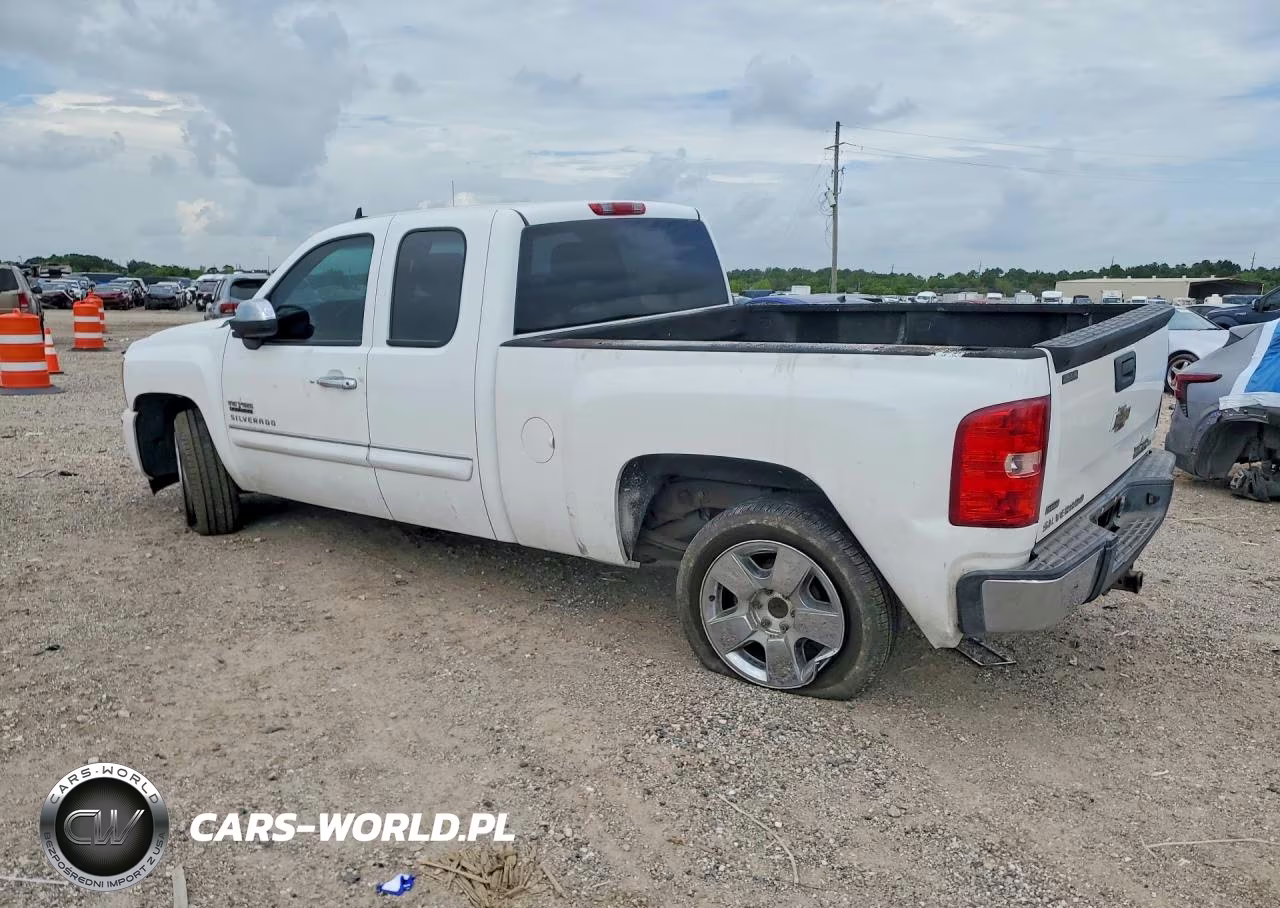 2010 Chevrolet Silverado C1500 Lt VIN:1GCSCSE00AZ281086 - 2