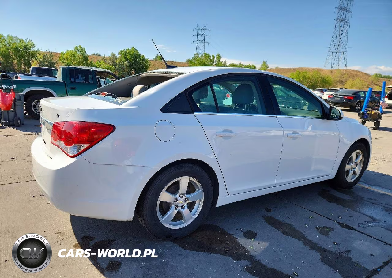 2014 Chevrolet Cruze Lt VIN:1G1PC5SB1E7143757 - 3