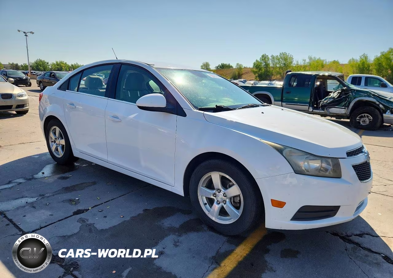 2014 Chevrolet Cruze Lt VIN:1G1PC5SB1E7143757 - 4