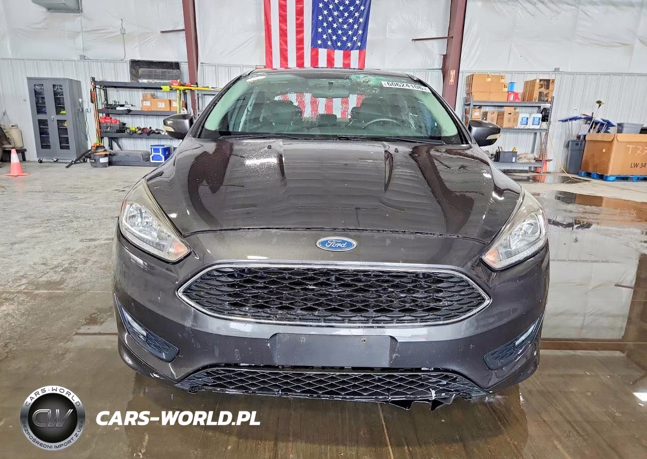 2015 Ford Focus Se VIN:1FADP3F28FL373047 - 5