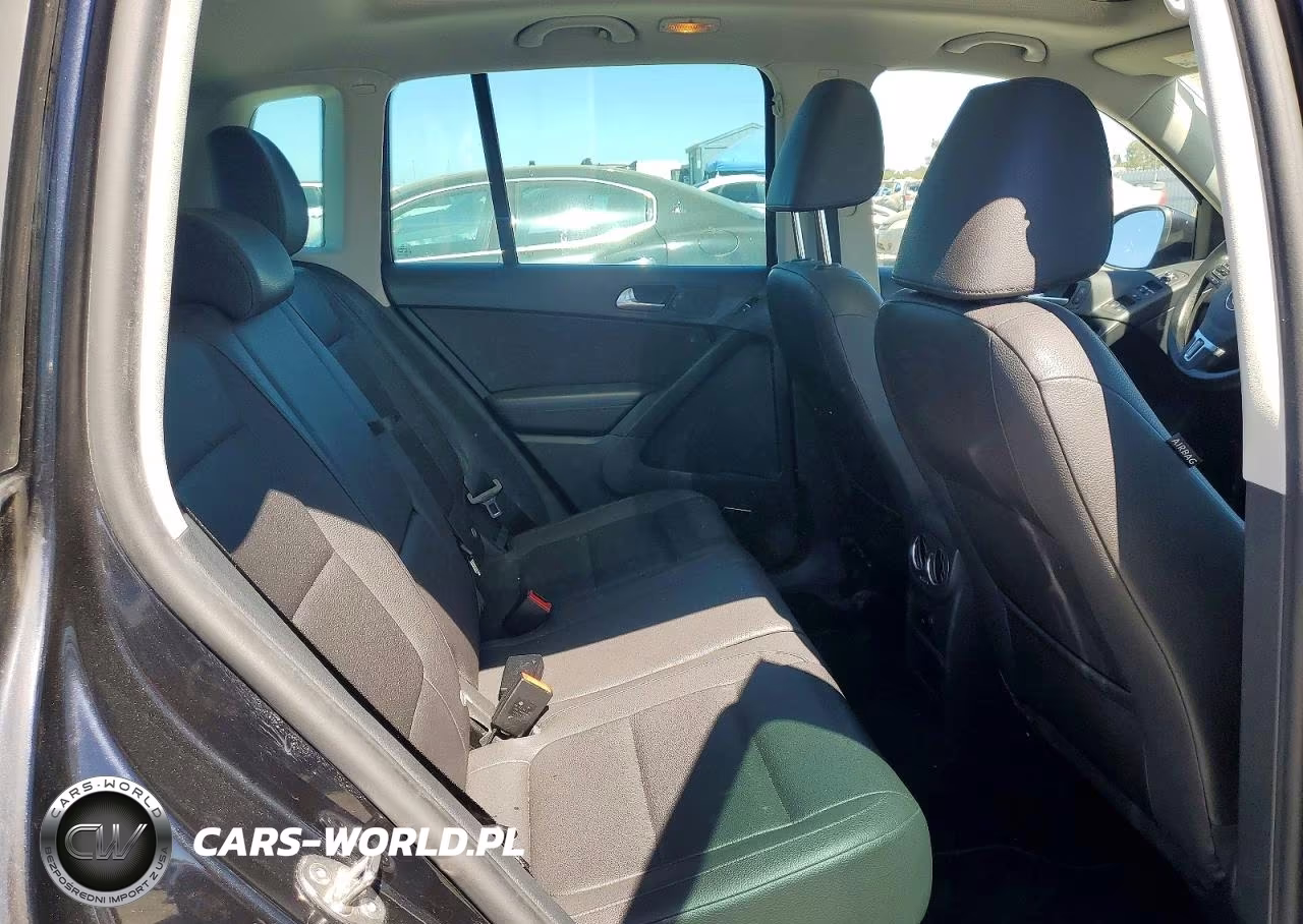 2015 Volkswagen Tiguan S VIN:WVGBV7AXXFW504555 - 10