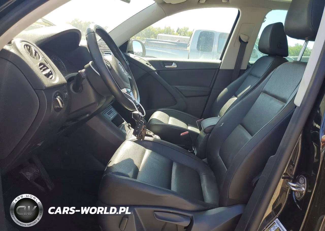 2015 Volkswagen Tiguan S VIN:WVGBV7AXXFW504555 - 7