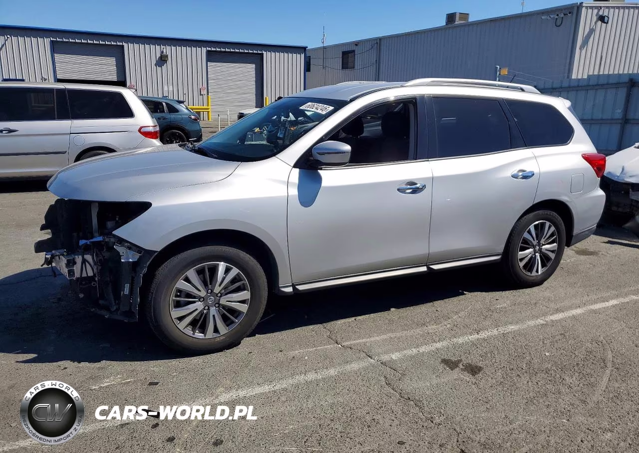 2017 Nissan Pathfinder Sv – zdjęcie 1 z 14