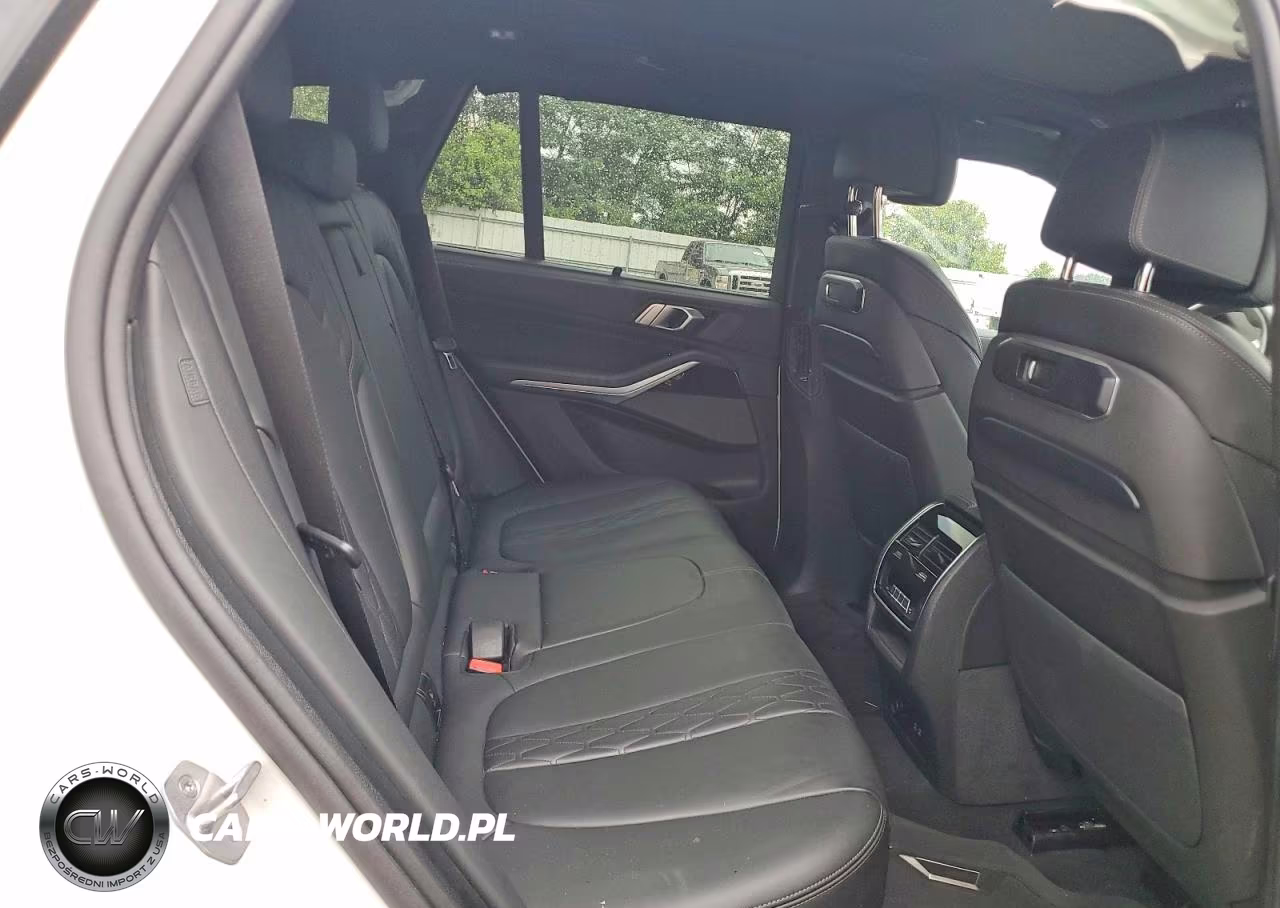 2024 BMW X5 xDrive50E VIN:5UX43EU0XR9V41371 - 11