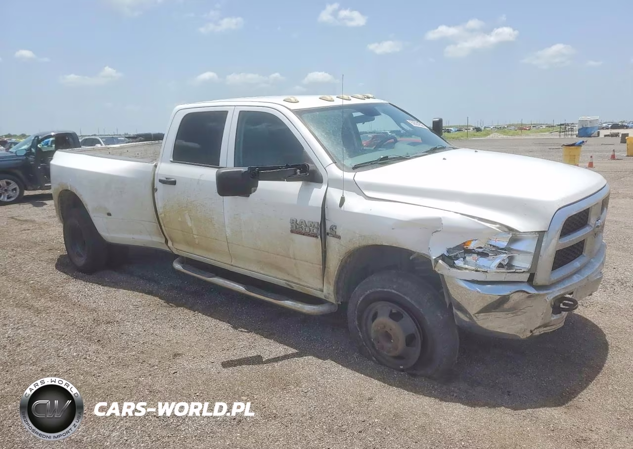 2018 Ram 3500 St VIN:3C63RRGL8JG239453 - 4