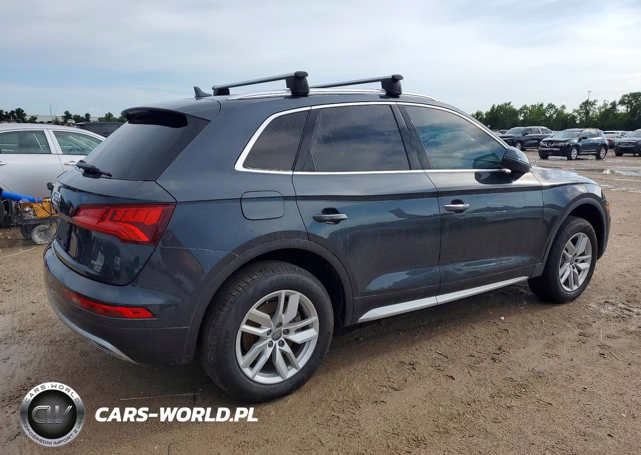 2020 Audi Q5 Premium VIN:WA1ANAFY2L2019385 - 3