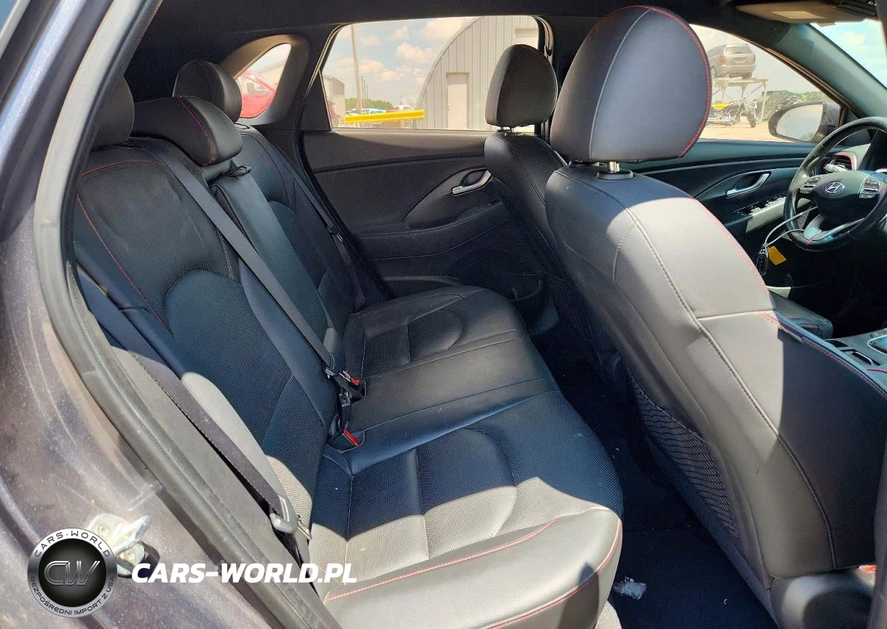2018 Hyundai Elantra Gt Sport VIN:KMHH55LC6JU039429 - 10
