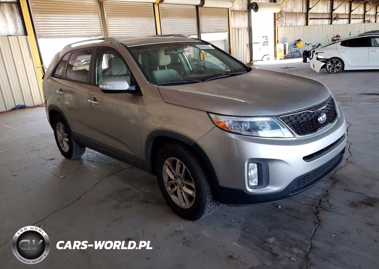 2015 Kia Sorento Lx VIN:5XYKT3A62FG570993 - 4