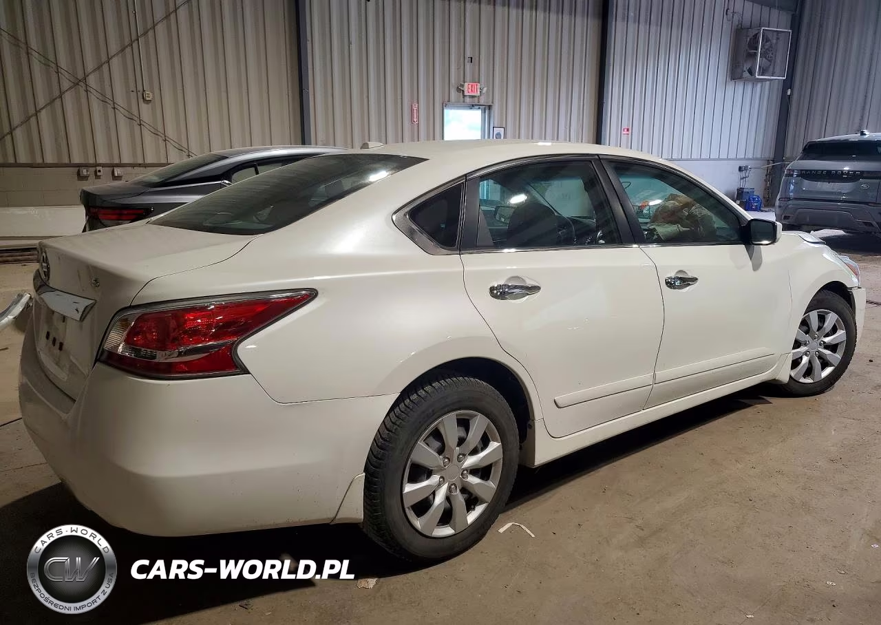 2015 Nissan Altima 2.5 S VIN:1N4AL3AP4FN373987 - 3