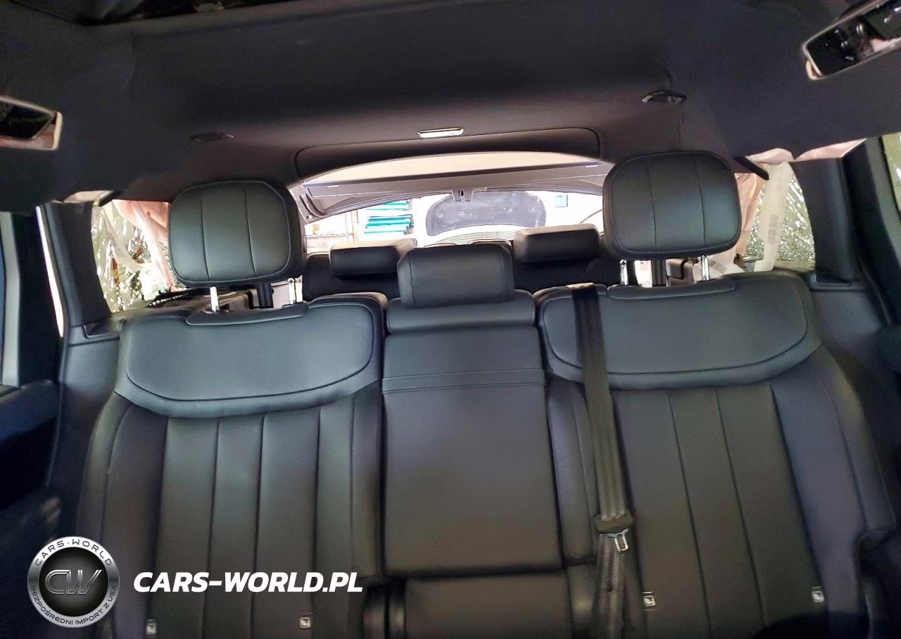 2026 Land Rover Range Rover Se VIN:SALKPBE99TA370684 - 10