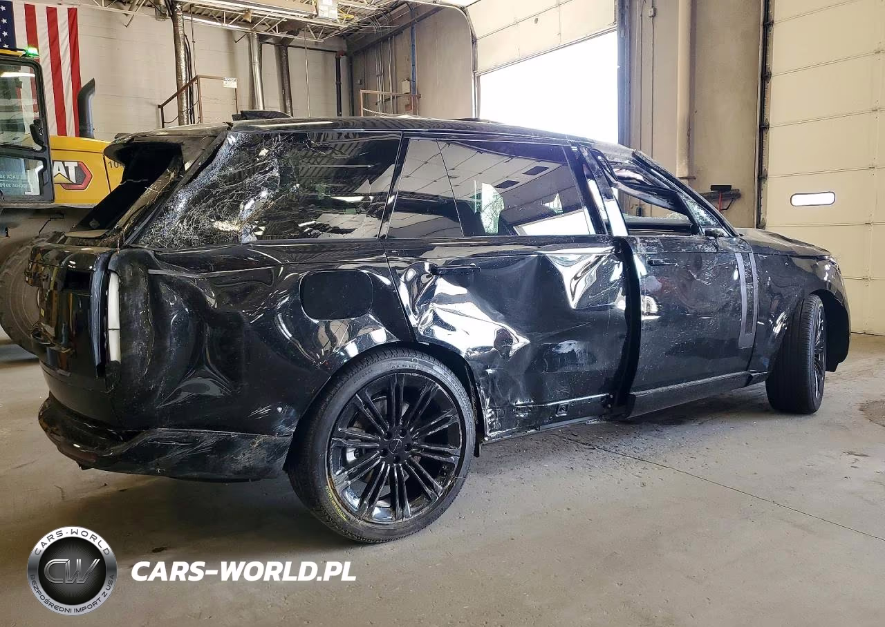2026 Land Rover Range Rover Se VIN:SALKPBE99TA370684 - 3