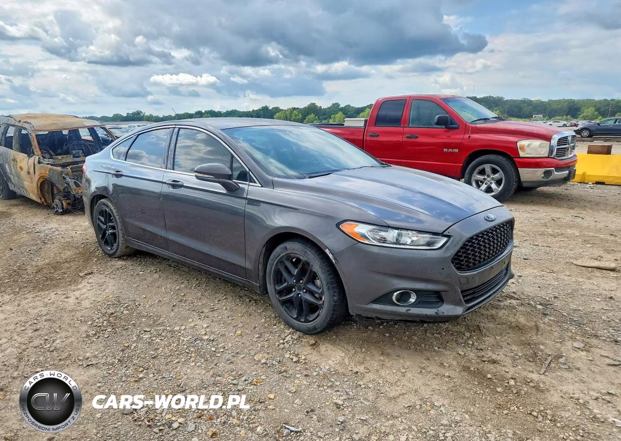 2015 Ford Fusion Se VIN:3FA6P0HDXFR303119 - 4