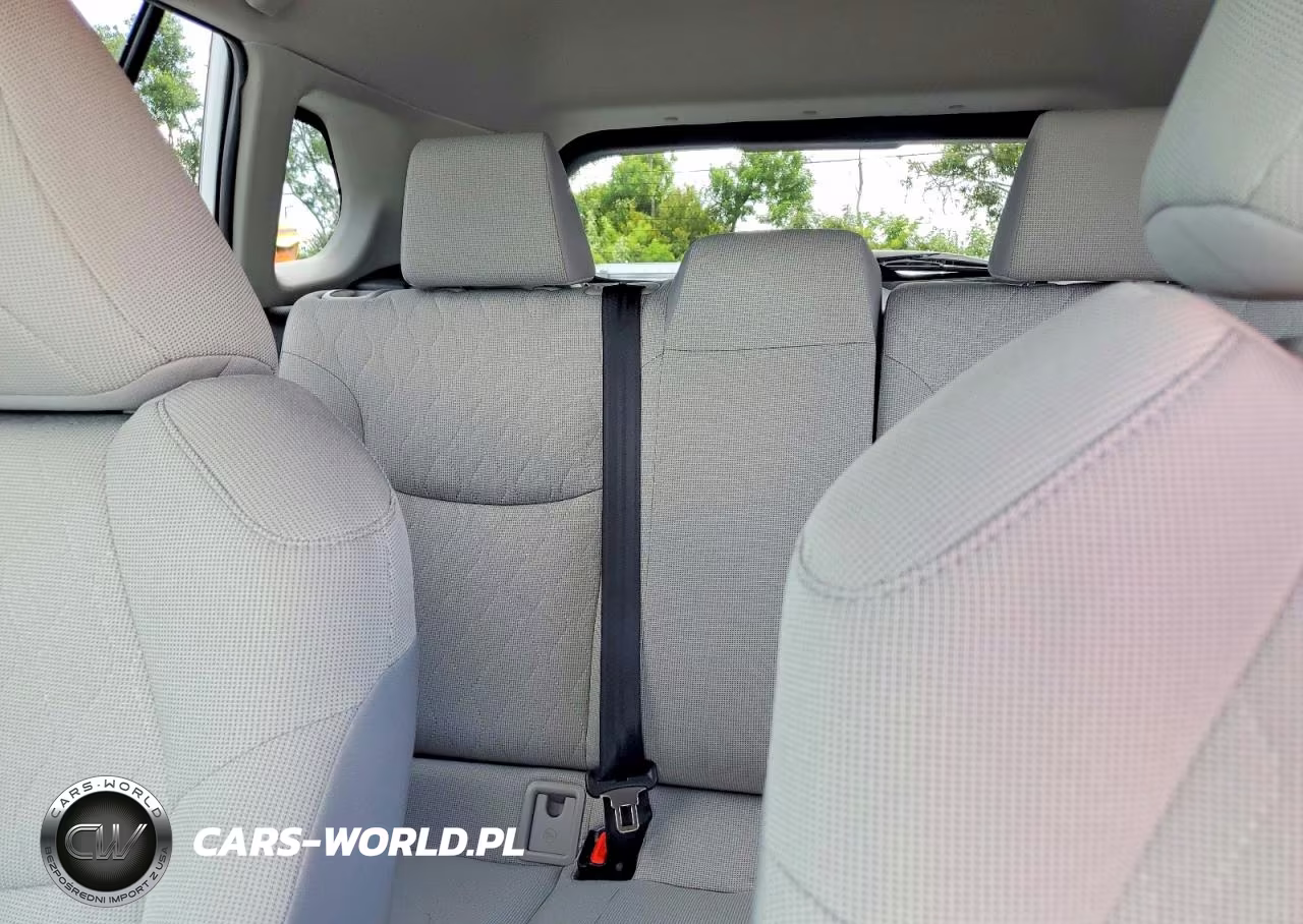 2025 Toyota Corolla Cross Le VIN:7MUCAAAG8SV144509 - 10
