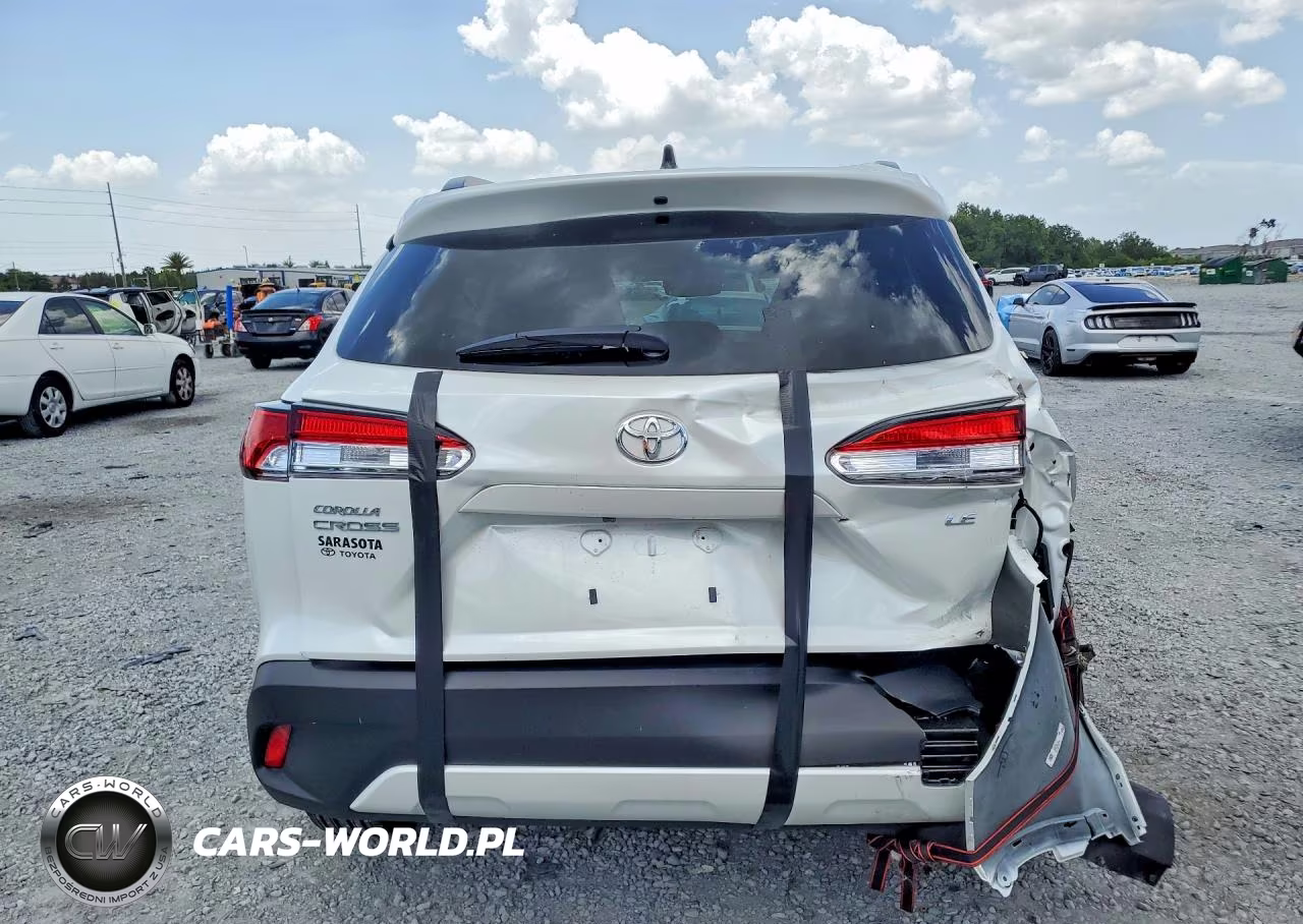 2025 Toyota Corolla Cross Le VIN:7MUCAAAG8SV144509 - 6