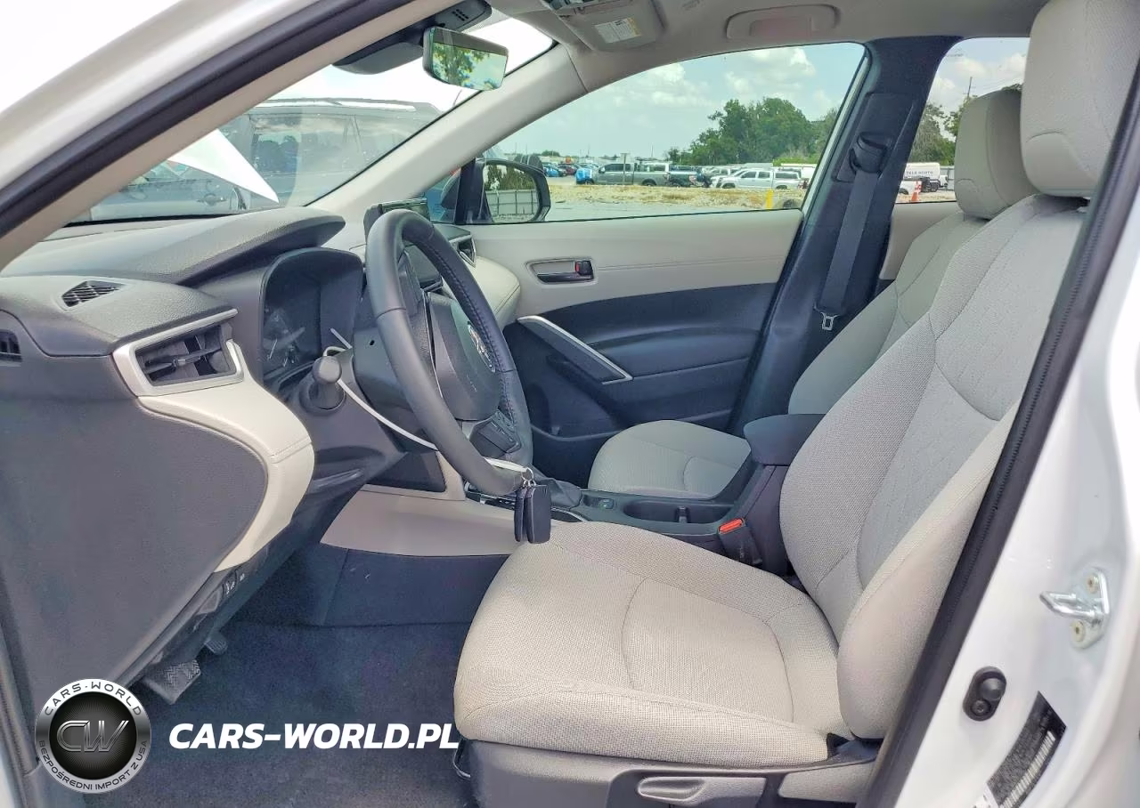 2025 Toyota Corolla Cross Le VIN:7MUCAAAG8SV144509 - 7