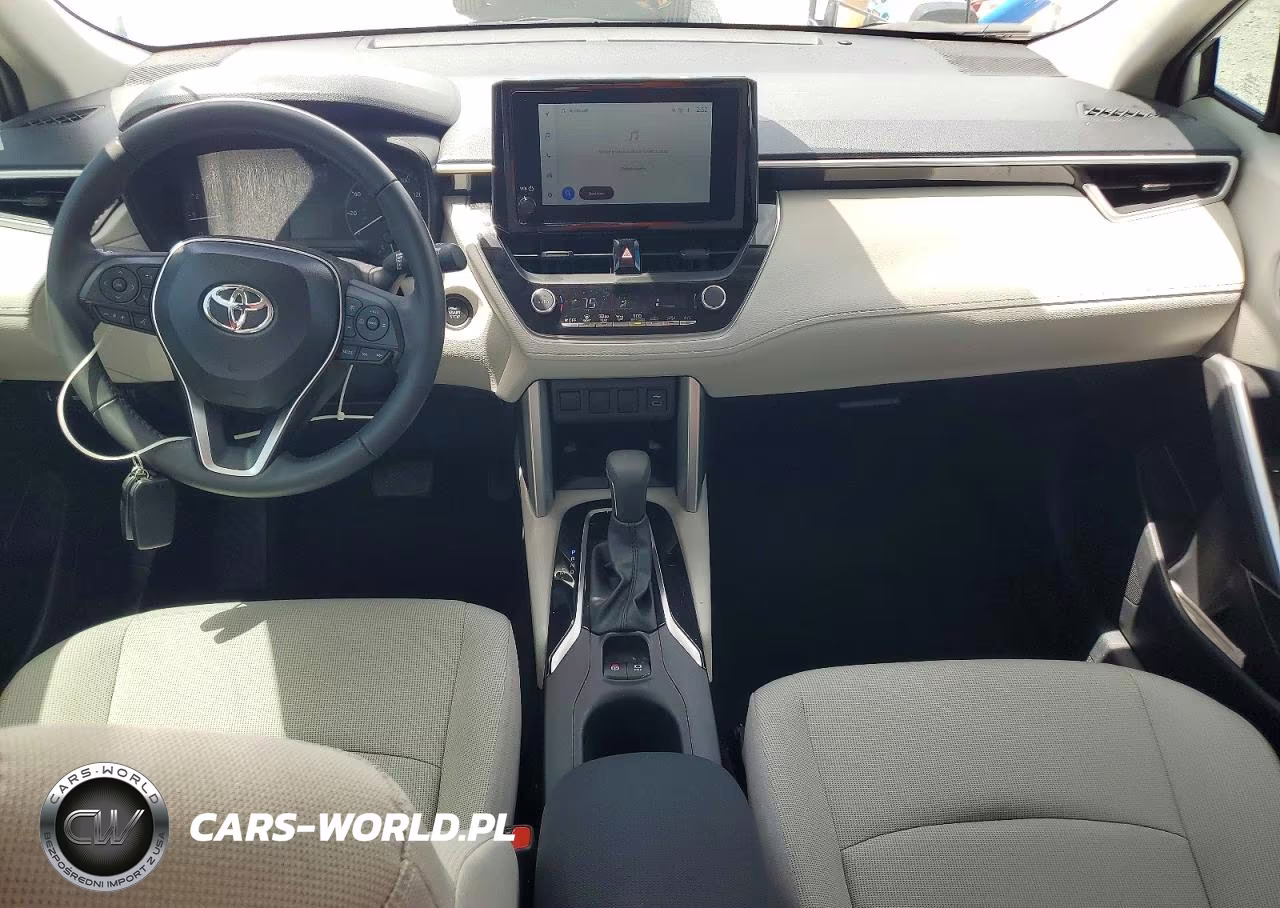 2025 Toyota Corolla Cross Le VIN:7MUCAAAG8SV144509 - 8