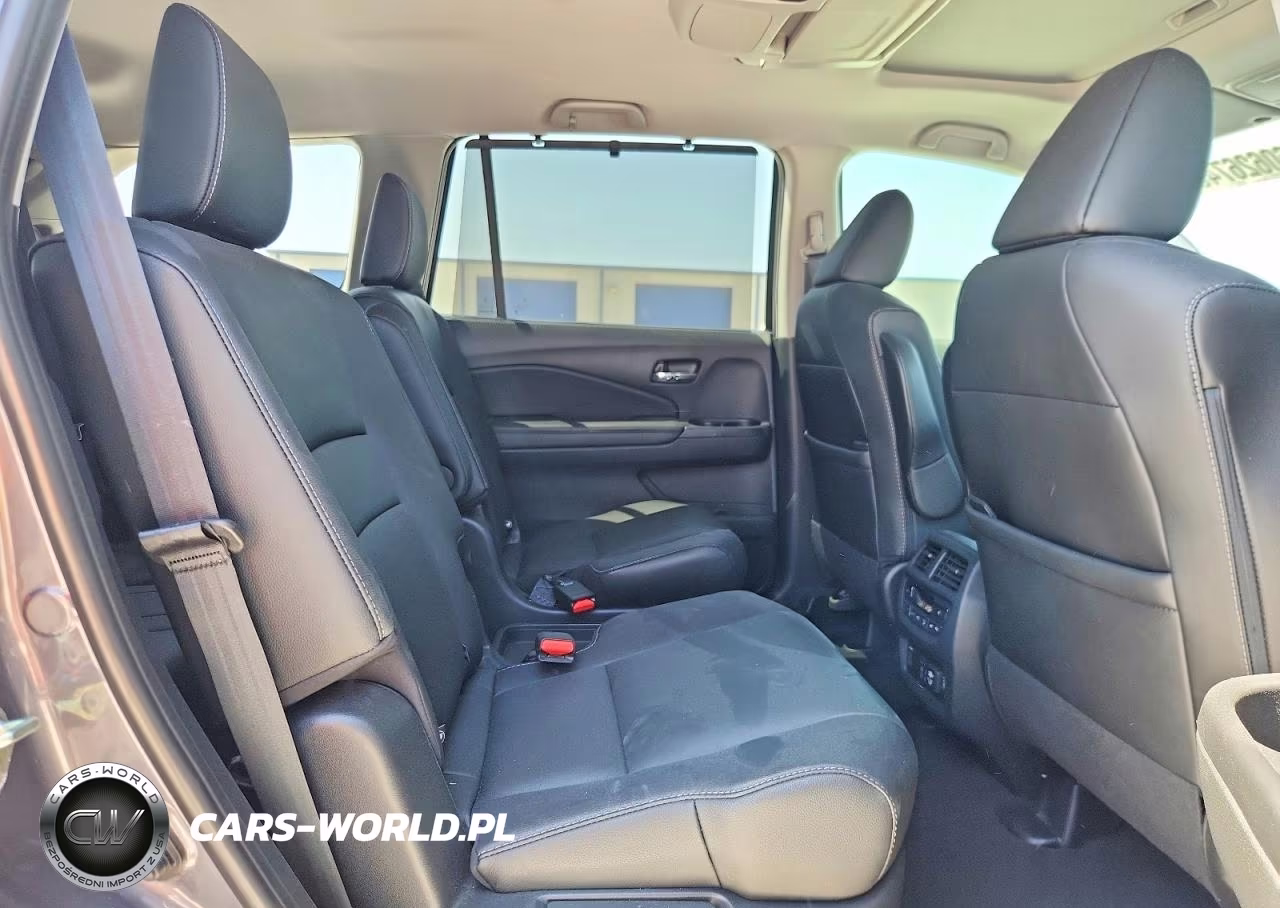 2020 Honda Pilot Touring VIN:5FNYF5H61LB013871 - 11