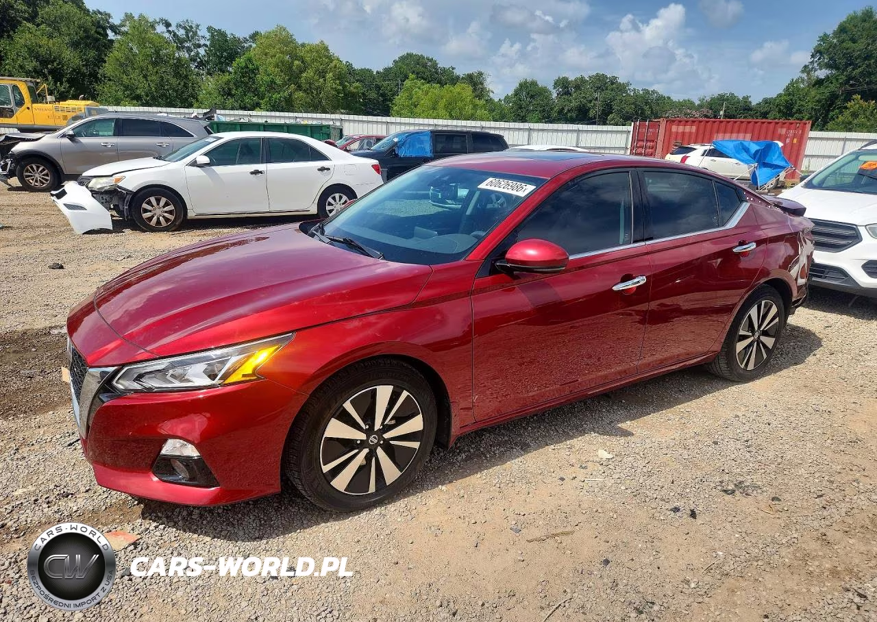 2020 Nissan Altima Sv