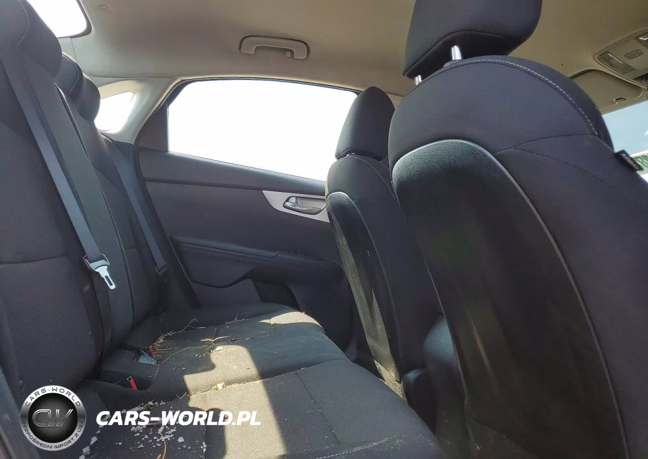 2023 Kia Forte Lxs VIN:3KPF24AD7PE506990 - 10