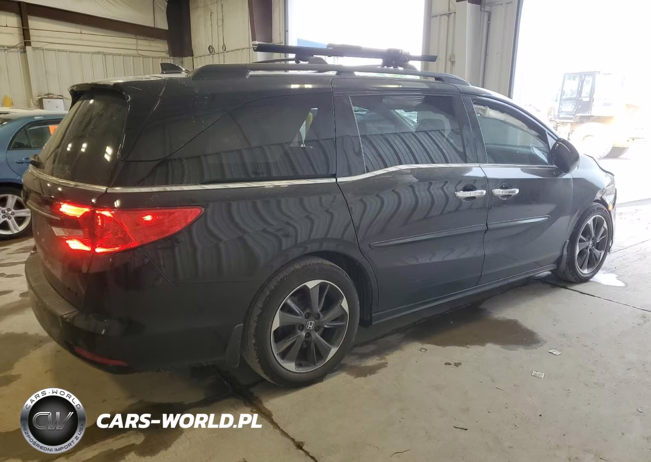 2023 Honda Odyssey Elite VIN:5FNRL6H97PB025638 - 3