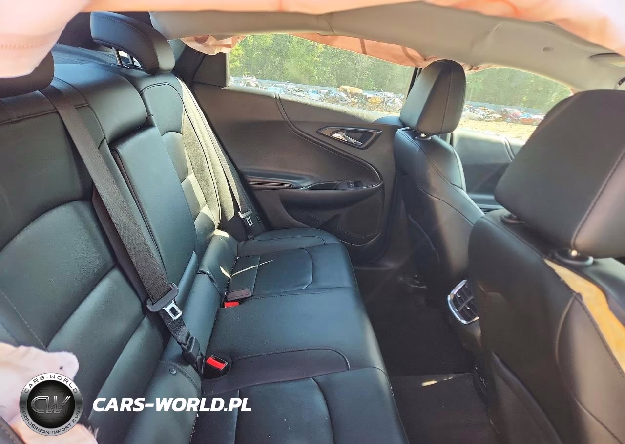 2018 Chevrolet Malibu Lt VIN:1G1ZD5ST9JF148817 - 10