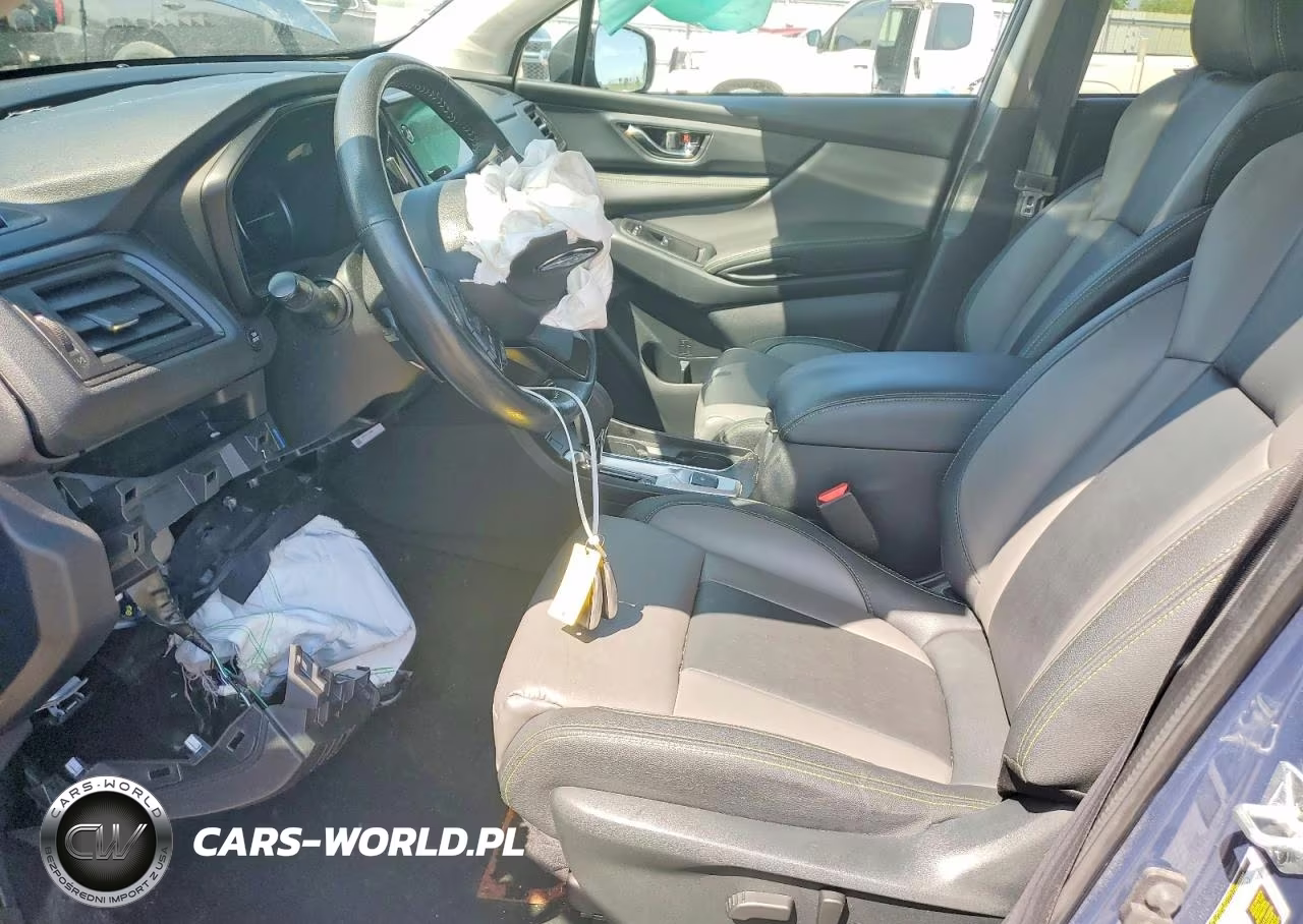 2023 Subaru Ascent Premium VIN:4S4WMAHD0P3439179 - 7