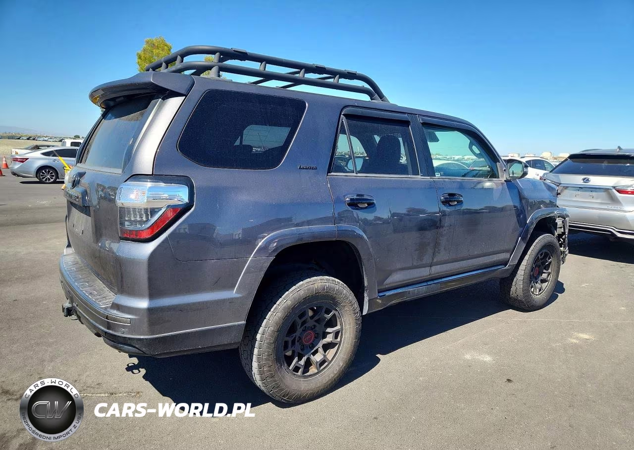 2020 Toyota 4Runner Nightshade Edition VIN:JTEBU5JR5L5816034 - 3